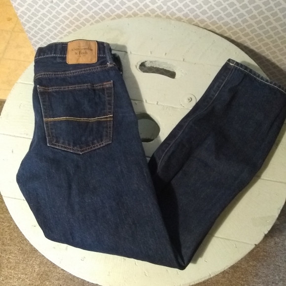 Abercrombie and Fitch dark wash denim jeans - Picture 3 of 6